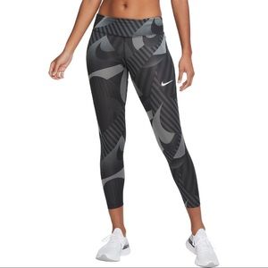 Nike Performance FAST TIGHT 7/8 RUNWAY Leggings  PR RUNWAY Size M